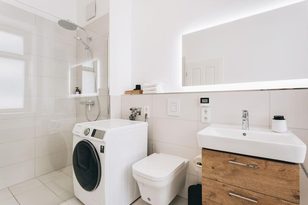 Tip! Design-Apartment In Toplage 75Qm In Szeneviertel Дрезден Екстериор снимка